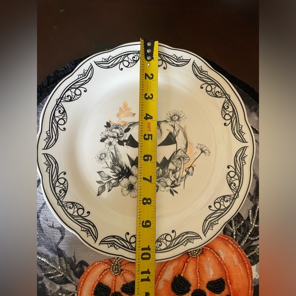NIB WOODLAND HALLOWEEN Wicked Jack-O-Lantern Dinner Plate Set Of 4 🎃🌿🍄🌸🌱🦋 - Picture 5 of 13